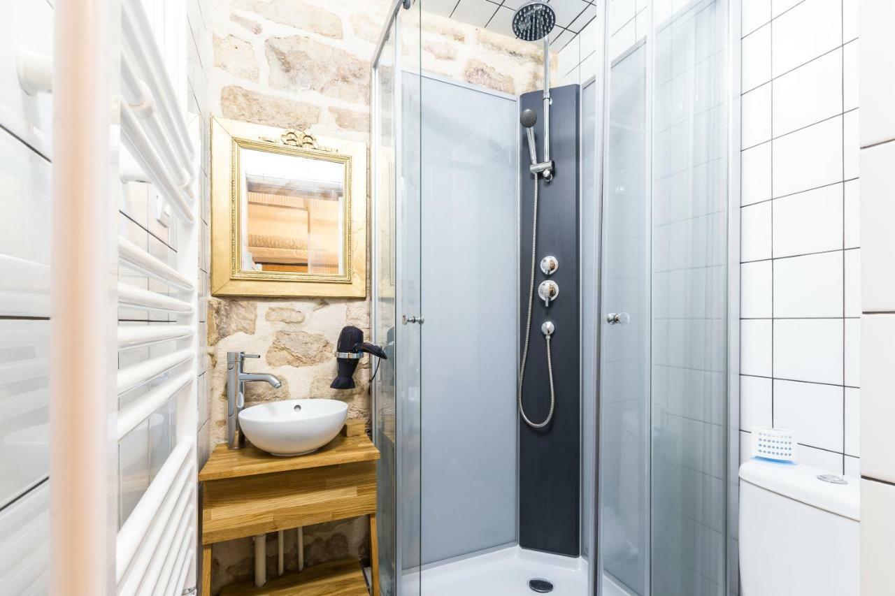 Pretty 25 M2 In A Lively District Apartment Paris Exterior photo