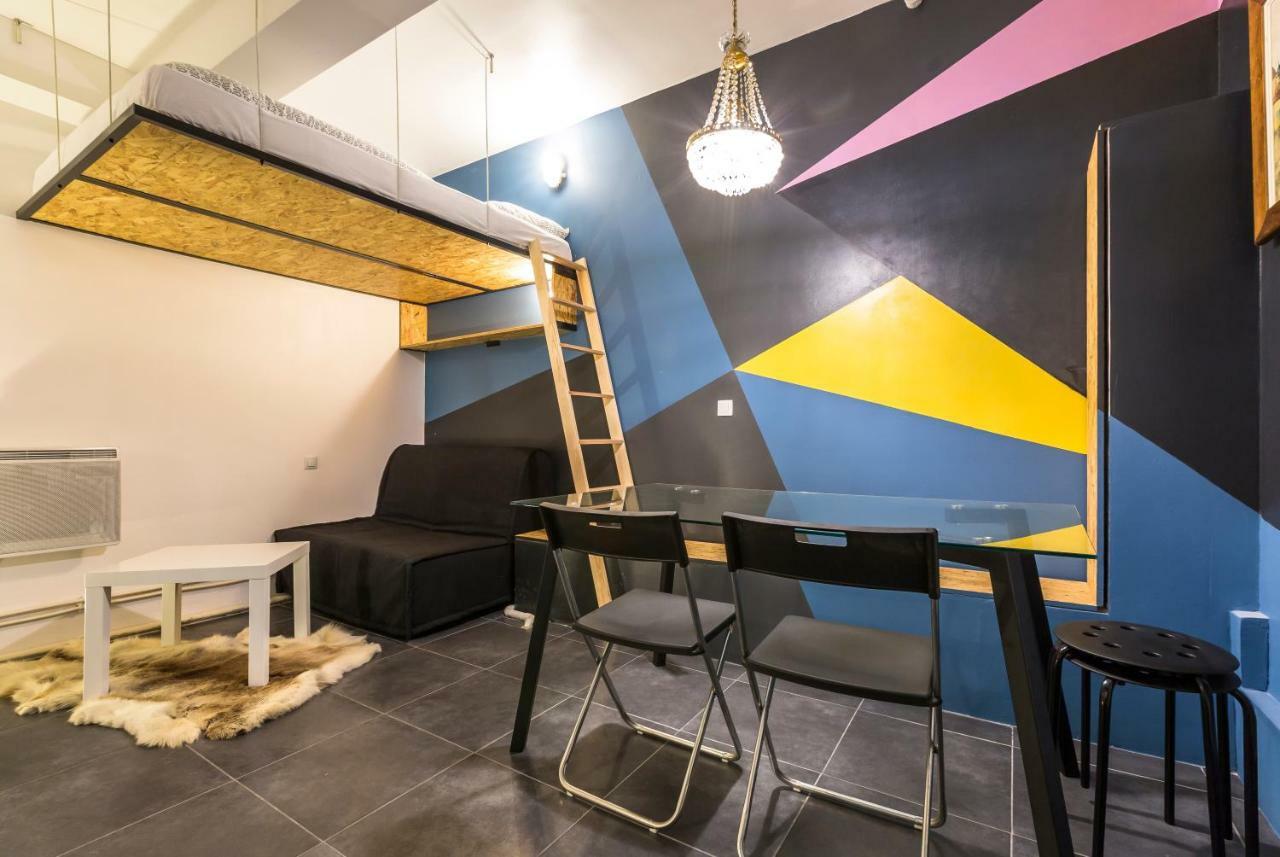 Pretty 25 M2 In A Lively District Apartment Paris Exterior photo